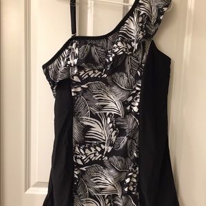 NWOT Black & White One Piece Swimsuit